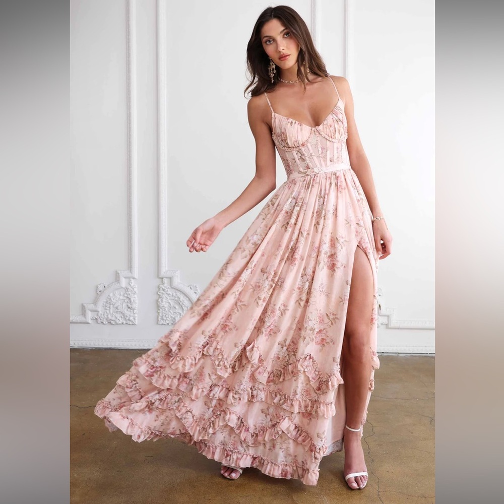 The Carmen Dress in Peach Tapestry